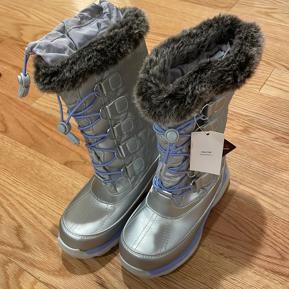 NWT Lands End Girl Winter Snow Boots Size 13M